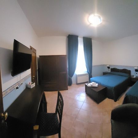 Hotel Eden Sul Lago Больсена Екстер'єр фото