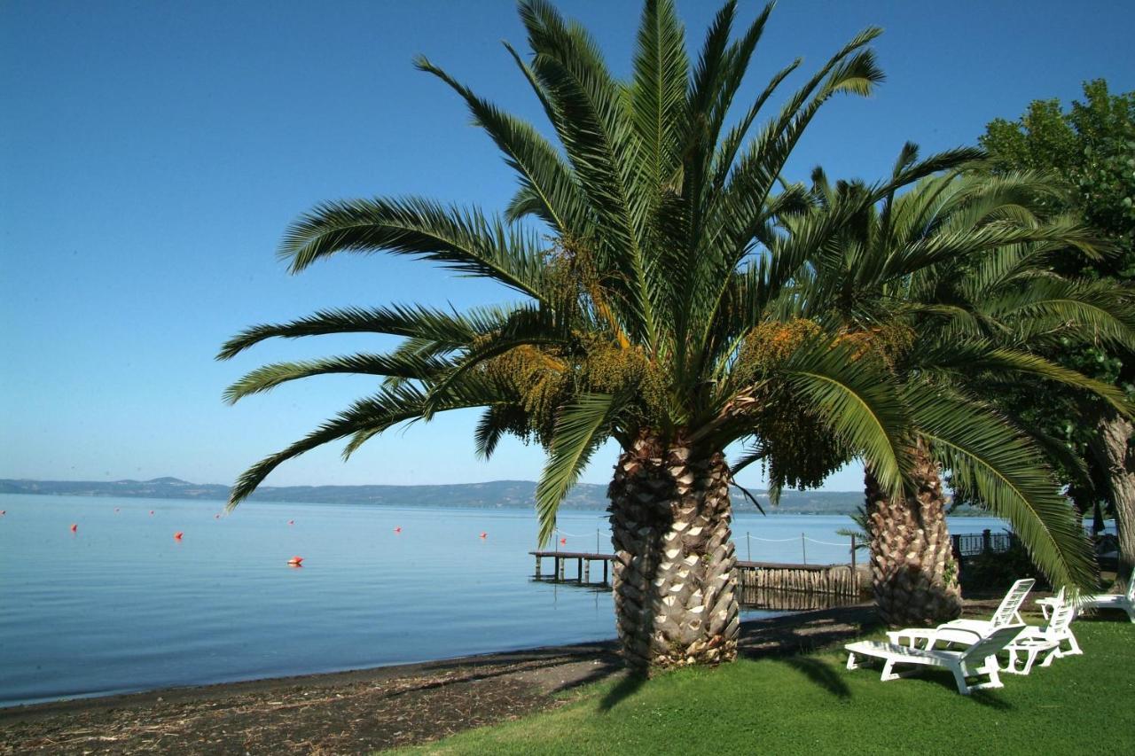 Hotel Eden Sul Lago Больсена Екстер'єр фото