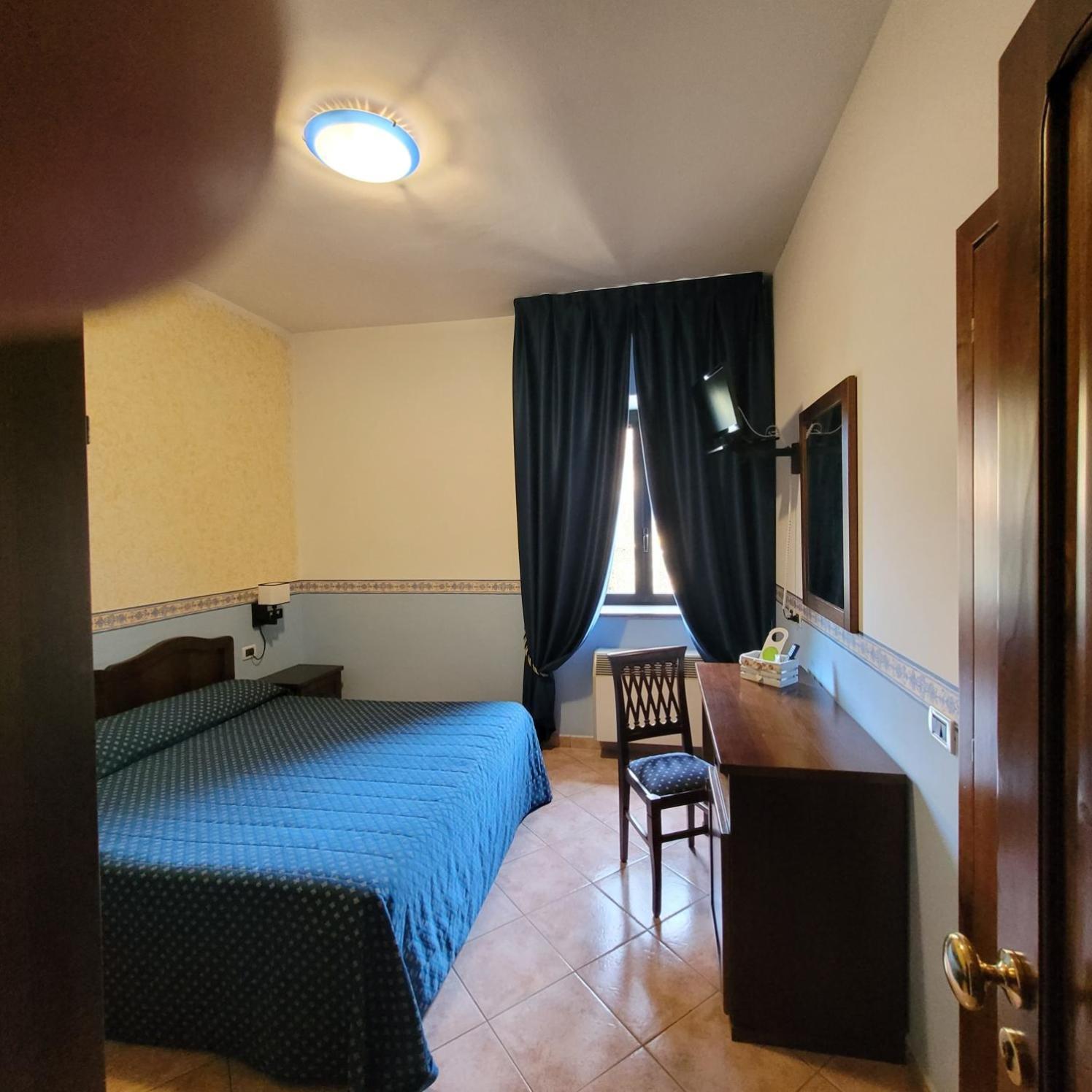 Hotel Eden Sul Lago Больсена Екстер'єр фото
