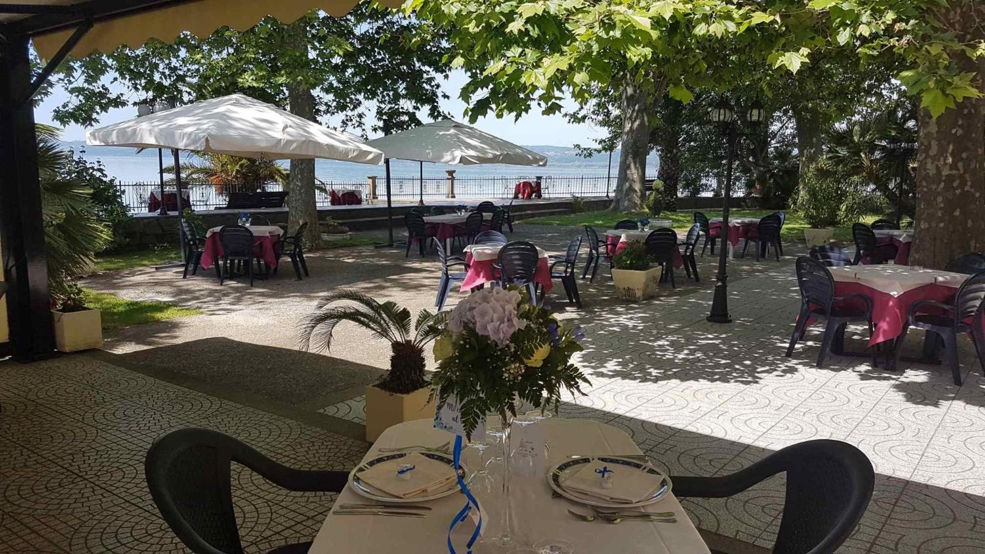 Hotel Eden Sul Lago Больсена Екстер'єр фото