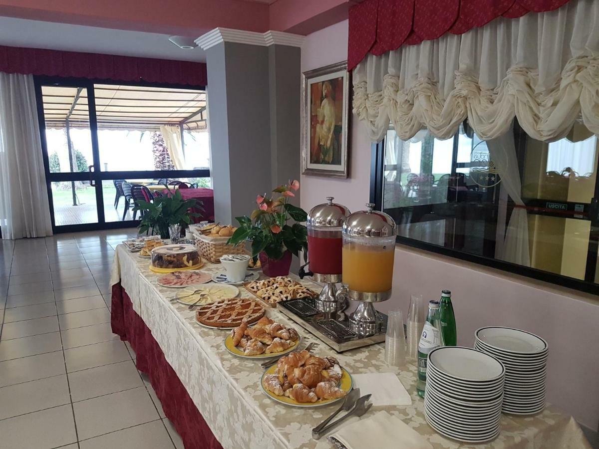 Hotel Eden Sul Lago Больсена Екстер'єр фото