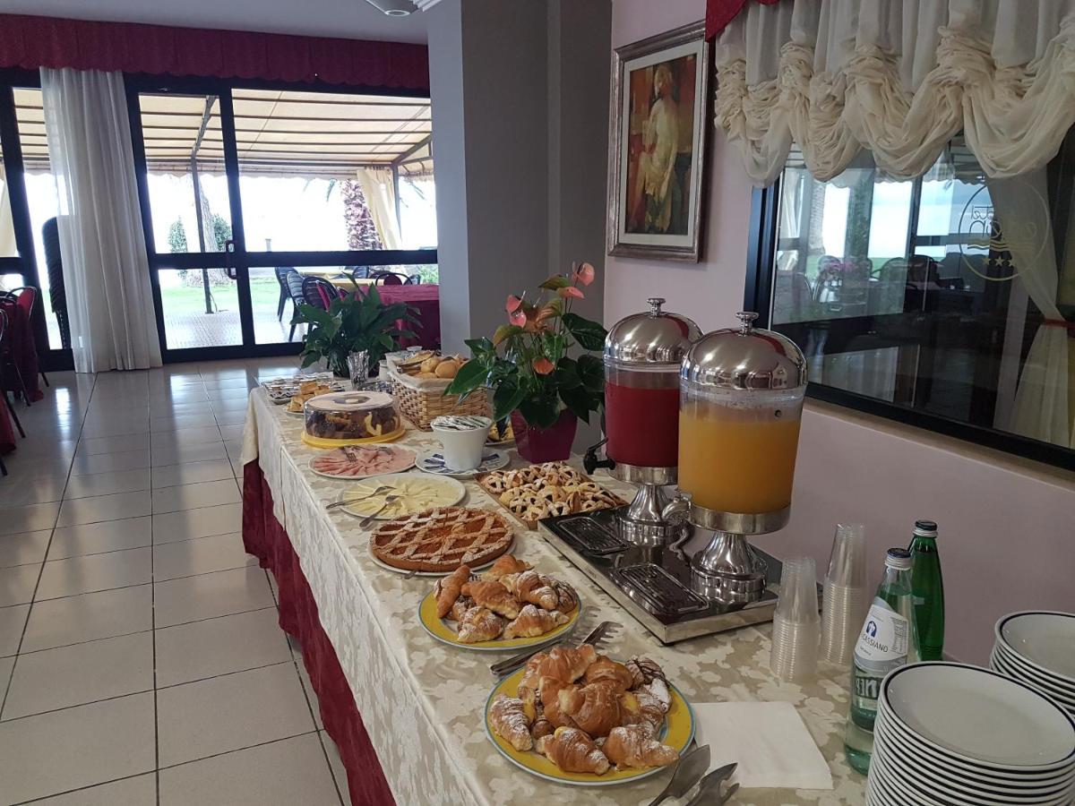 Hotel Eden Sul Lago Больсена Екстер'єр фото